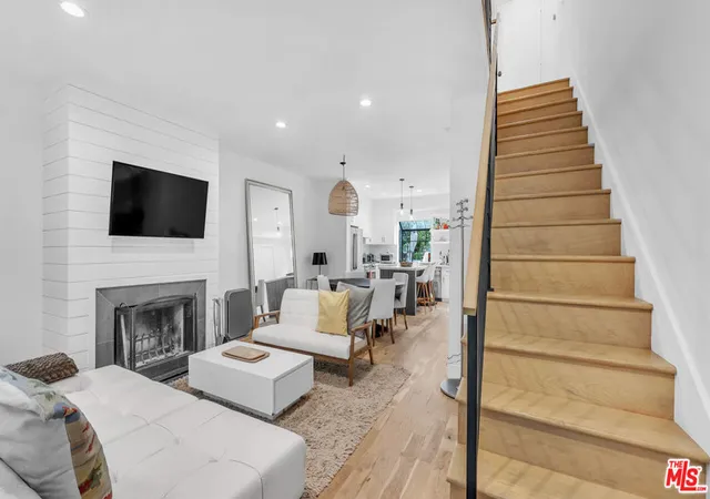 Homes for sale in Santa Monica, CA | 202 San Vicente Blvd, Santa Monica, CA 90402