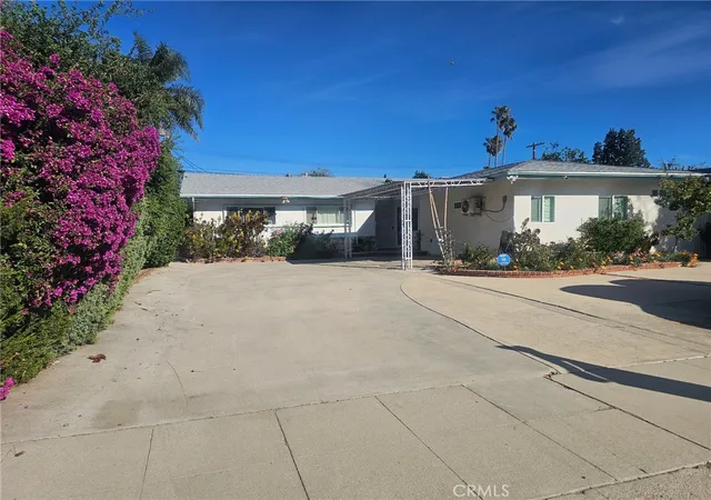 2nd image of 9224 9226 N Gothic Ave, North Hills, CA 91343 | MLS# SR25228038