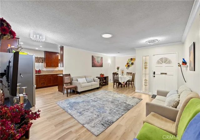 4th image of 9224 9226 N Gothic Ave, North Hills, CA 91343 | MLS# SR25228038