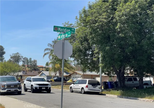 15th image of 711 Meridian, Colton, CA 92324 | MLS# SR25226387