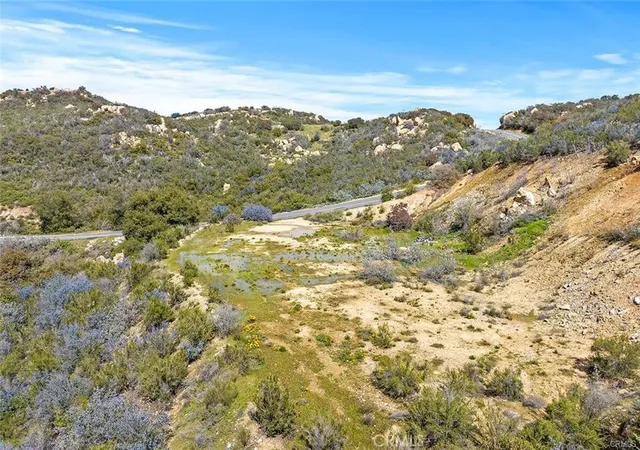 Homes for sale in Murrieta, CA | 41285 Hacienda Dr, Murrieta, CA 92562 | MLS# IV25227838