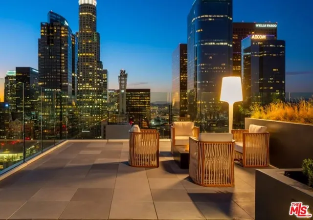 16th image of 400 S Broadway #502, Los Angeles, CA 90013 | MLS# 25599009