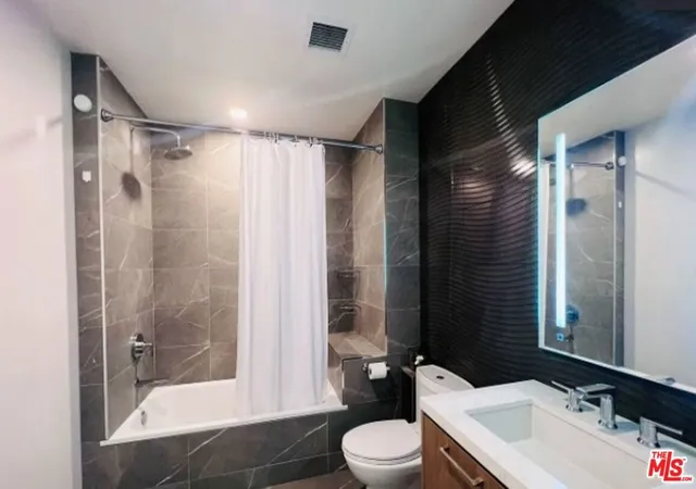 3rd image of 400 S Broadway #502, Los Angeles, CA 90013 | MLS# 25599009