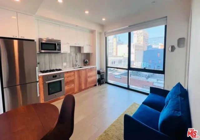 5th image of 400 S Broadway #502, Los Angeles, CA 90013 | MLS# 25599009