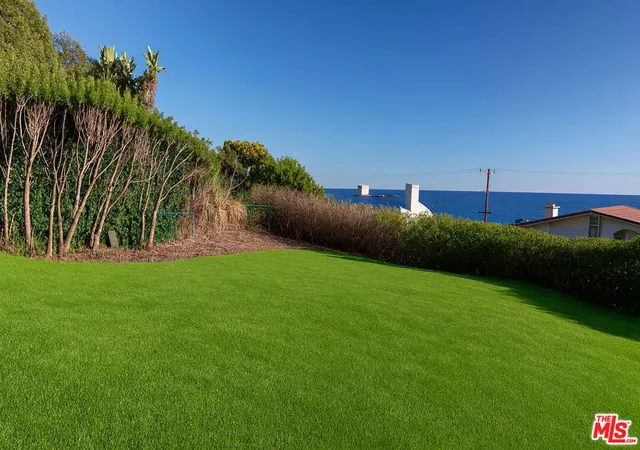 Homes for sale in Malibu, CA | 1 Malibu Cove Colony, Malibu, CA 90265 | MLS# 25598047