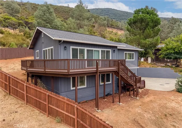 Photo 3 of Single family home for sale at 3490 Westridge Cir, Kelseyville, CA 95451 | MLS# LC25229449 | Listing updated on 2026-07-01