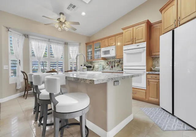 Photo 3 of Sale Pending at 71581 Sahara Rd, Rancho Mirage, CA 92270 | MLS# 219136122DA | Listing updated on 2026-09-30