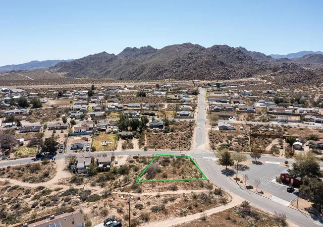 2nd image of 16890 El Reposo Cir, Joshua Tree, CA 92252 | MLS# 219136144PS