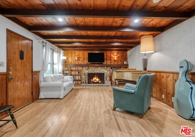 4th image of 22460 Venido Rd, Woodland Hills, CA 91364 | MLS# 25599667