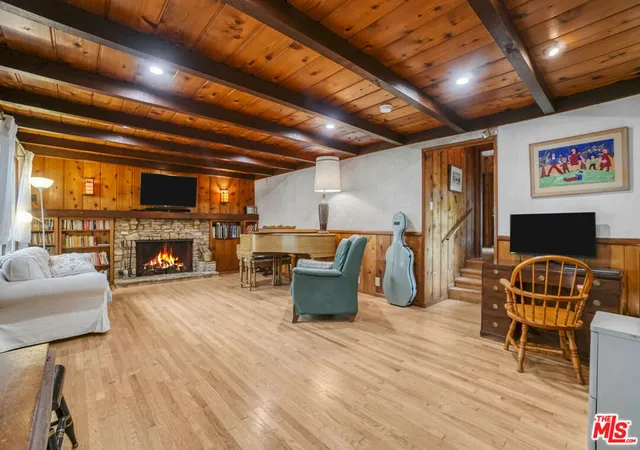 5th image of 22460 Venido Rd, Woodland Hills, CA 91364 | MLS# 25599667