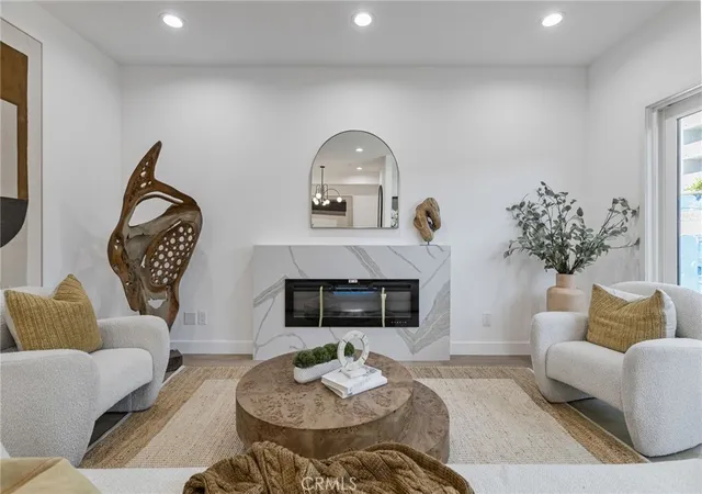 Homes for sale in Torrance, CA | 1022 W 223Rd St #6, Torrance, CA 90502 | MLS# PW25229802