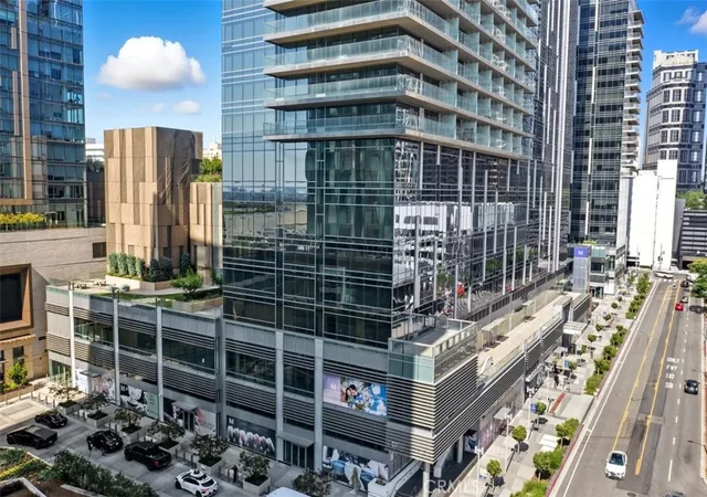 Homes for sale in Los Angeles, CA | 877 Francisco St #3102, Los Angeles, CA 90017 | MLS# SR25229862