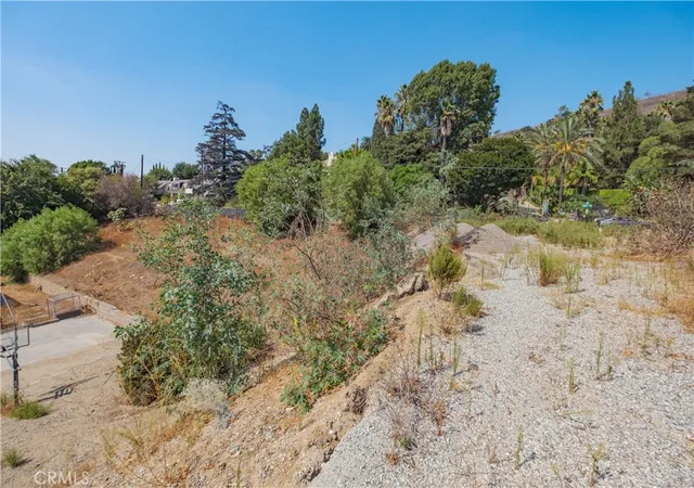 Photo 4 of Sale Pending at 13570 Turnbull Canyon Rd, Whittier, CA 90601 | MLS# DW25228253 | Listing updated on 2026-09-29