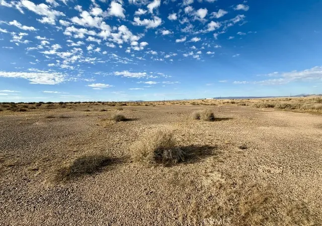 Photo 3 of Land for sale at 0 Unknown St, Hinkley, CA 92347 | MLS# HD25230540 | Listing updated on 2026-06-12