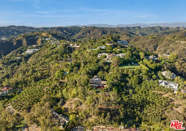 2nd image of 1005 Bel Air Ct, Los Angeles, CA 90077 | MLS# 25593139