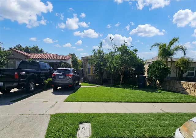 Photo 2 of Single family home for sale at 3802 Hill St, Huntington Park, CA 90255 | MLS# MB25231042 | Listing updated on 2026-10-05