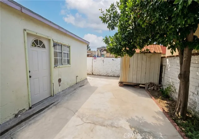 Photo 4 of Single family home for sale at 3802 Hill St, Huntington Park, CA 90255 | MLS# MB25231042 | Listing updated on 2026-10-05