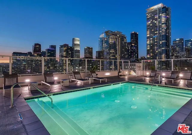 2nd image of 939 S Broadway #404, Los Angeles, CA 90015 | MLS# 25596993