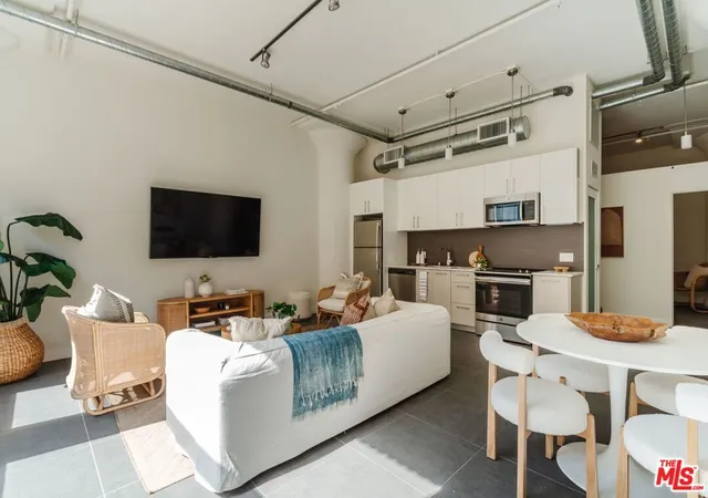 5th image of 939 S Broadway #404, Los Angeles, CA 90015 | MLS# 25596993