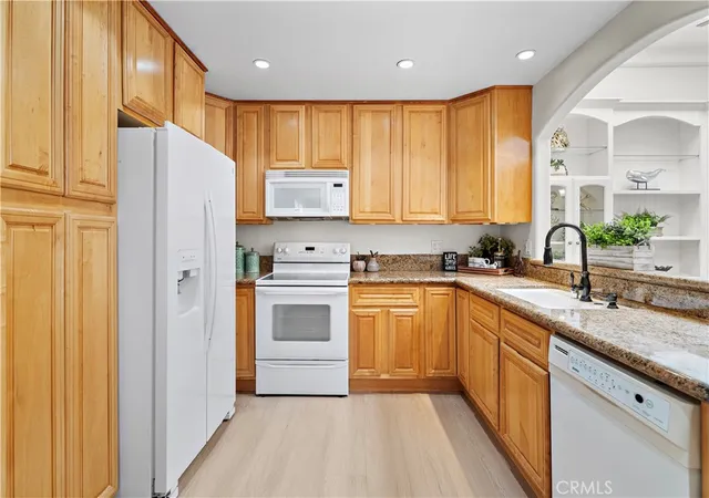 4th image of 755 Avenida Majorca #B, Laguna Woods, CA 92637 | MLS# OC25231099