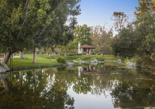 3rd image of 17872 Via De Fortuna, Rancho Santa Fe, CA 92067 | MLS# 250040739SD