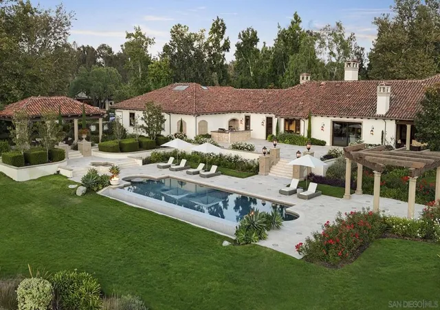 4th image of 17872 Via De Fortuna, Rancho Santa Fe, CA 92067 | MLS# 250040739SD