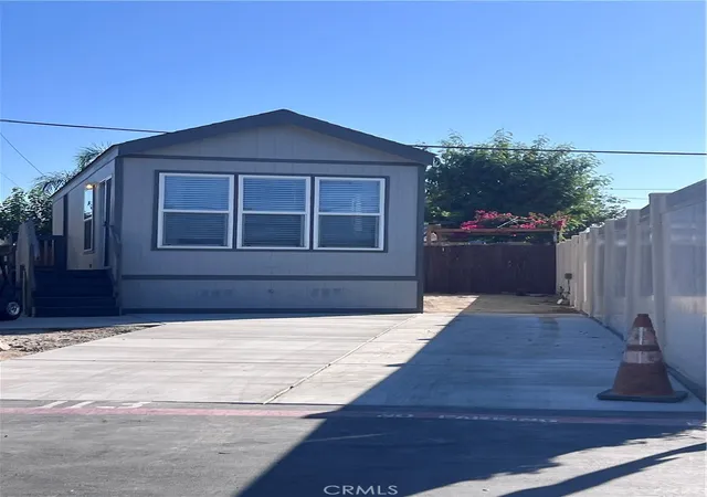 1st image of 1445 W Florida Ave #113, Hemet, CA 92543 | MLS# SW25229701