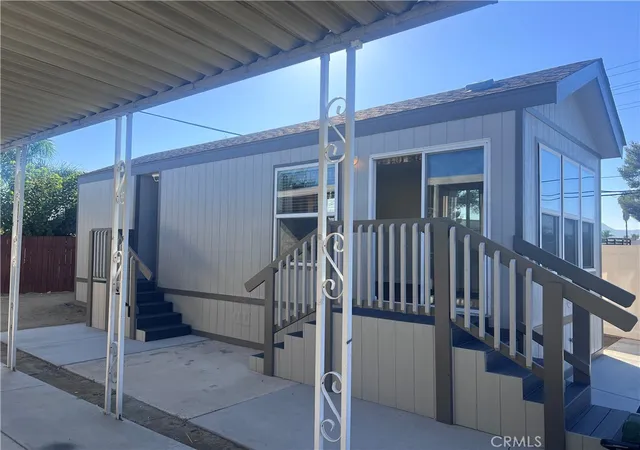 2nd image of 1445 W Florida Ave #113, Hemet, CA 92543 | MLS# SW25229701