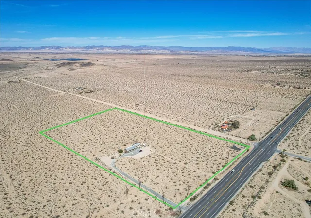 3rd image of 68479 Twentynine Palms Hwy, 29 Palms, CA 92277 | MLS# JT25232166