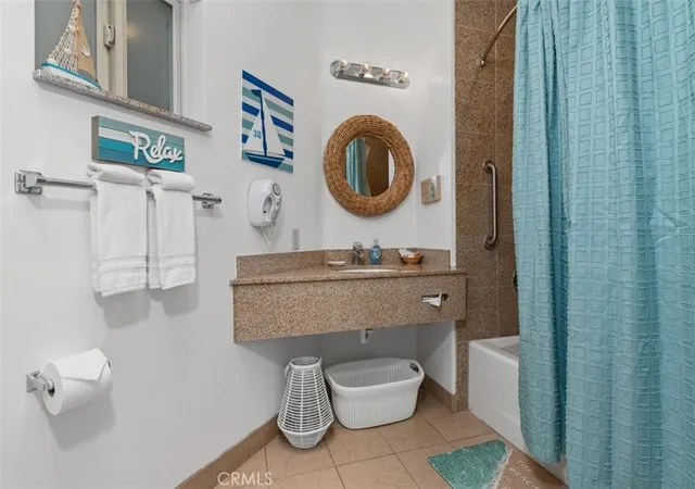 2nd image of 198 Main, Pismo Beach, CA 93449