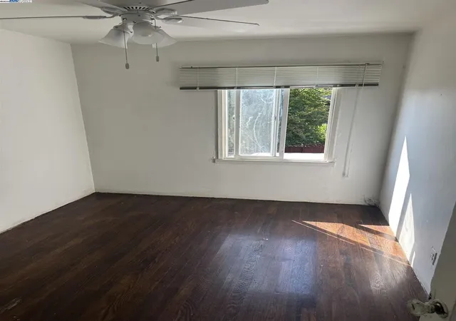 2nd image of 5651 Telegraph, Oakland, CA 94609 | MLS# 41113747