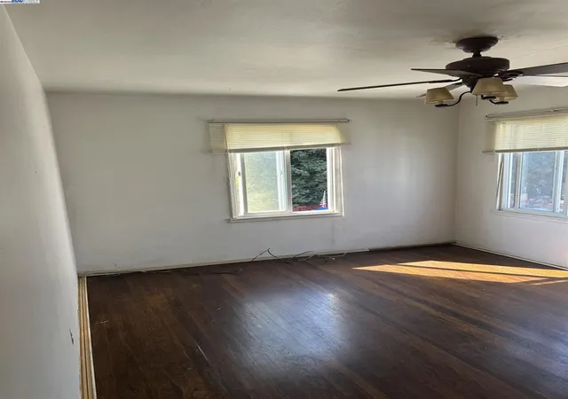 3rd image of 5651 Telegraph, Oakland, CA 94609 | MLS# 41113747
