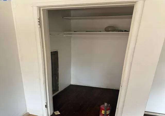 4th image of 5651 Telegraph, Oakland, CA 94609 | MLS# 41113747