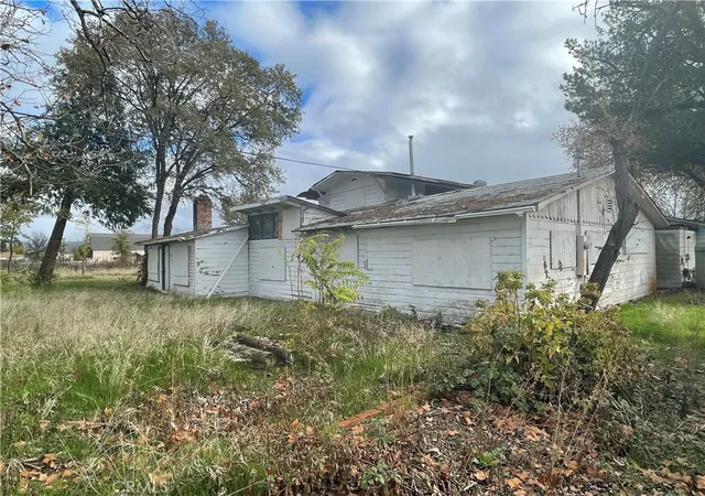 Photo 1 of Single family home for sale at 3035 Soda Bay Rd, Lakeport, CA 95453 | MLS# LC25228131 | Listing updated on 2026-04-06