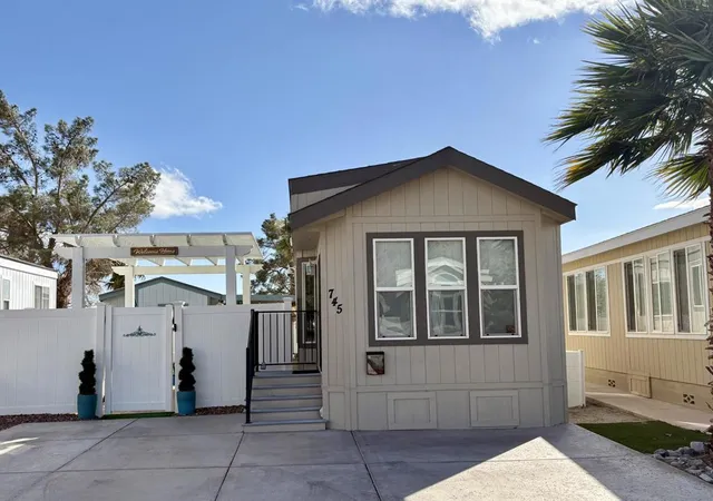 Homes for sale in Desert Hot Springs, CA | 74711 Dillon Rd #745, Desert Hot Springs, CA 92241 | MLS# 219136435DA