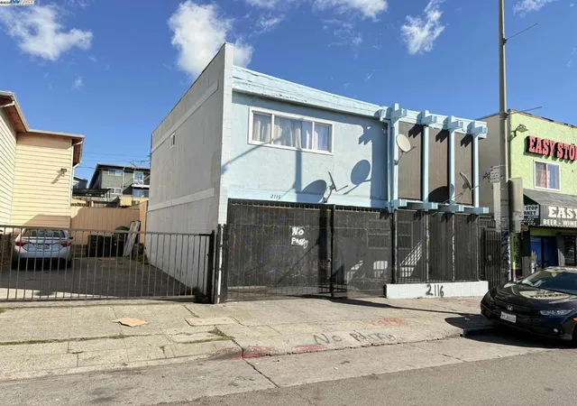 3rd image of 2116 International Blvd, Oakland, CA 94606 | MLS# 41113930
