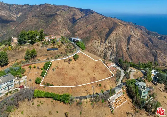 Photo 3 of Land for sale at 21800 Azurelee Dr, Malibu, CA 90265 | MLS# 25598779 | Listing updated on 2026-09-16