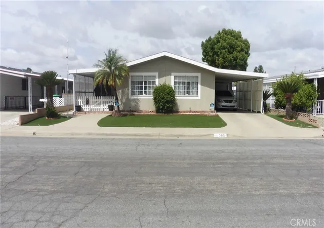Homes for sale in Hemet, CA | 585 De Soto, Hemet, CA 92543 | MLS# IV25233411
