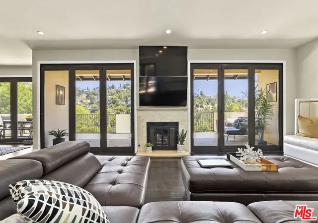 5th image of 5940 Manola Way, Los Angeles, CA 90068 | MLS# 25601925