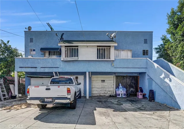Homes for sale in Los Angeles, CA | 1661 Arlington Ave, Los Angeles, CA 90019 | MLS# DW25232815