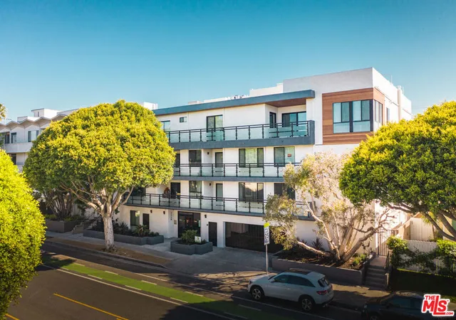 Homes for sale in Santa Monica, CA | 1115 14th St, Santa Monica, CA 90403 | MLS# 25602635