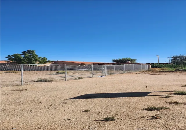 3rd image of 0 Pioneer, Apple Valley, CA 92307 | MLS# RS25234657