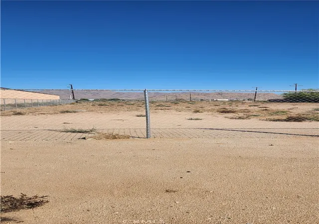 7th image of 0 Pioneer, Apple Valley, CA 92307 | MLS# RS25234657