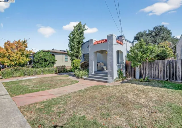 Homes for sale in San Leandro, CA | 464 Kenilworth Ave, San Leandro, CA 94577 | MLS# 41114076