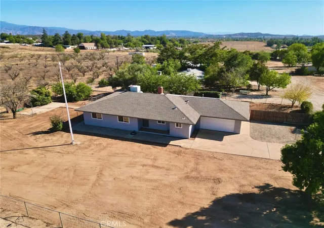 Photo 3 of Single family home for sale at 38011 Vineland St, Cherry Valley, CA 92223 | MLS# IG25234583 | Listing updated on 2026-09-21