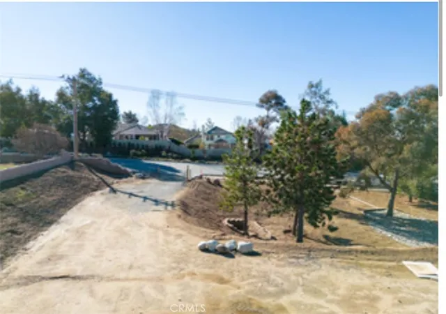 2nd image of 35892 Oak Glen Rd, Yucaipa, CA 92399 | MLS# IG25234689