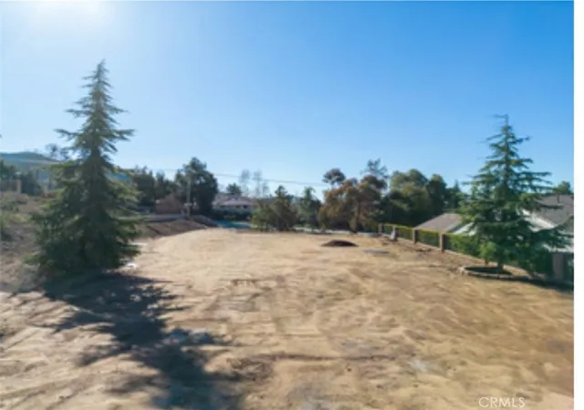 3rd image of 35892 Oak Glen Rd, Yucaipa, CA 92399 | MLS# IG25234689