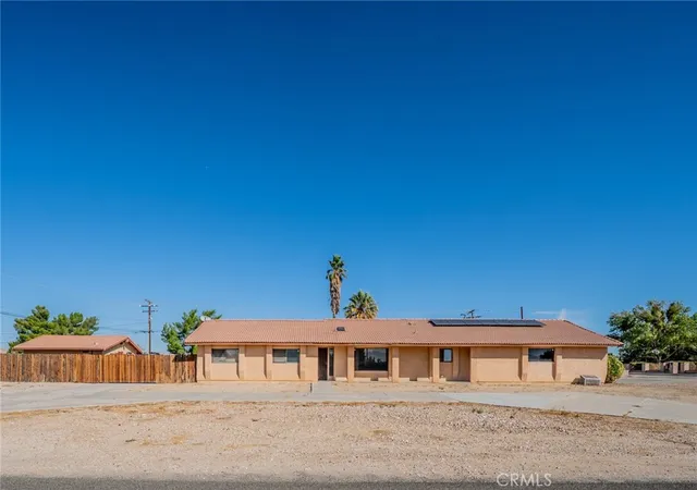 5th image of 18080 Manitou Rd, Apple Valley, CA 92307 | MLS# DW25233157
