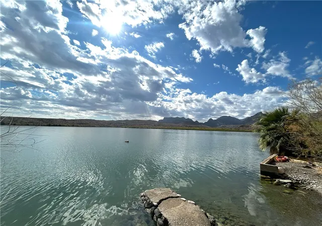 Photo 2 of Manufactured home for sale at 7 Havasu Palms, Parker Dam 92267, Parker, CA 92267 | MLS# HD25227665 | Listing updated on 2026-03-31
