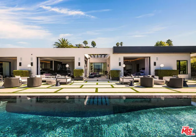 2nd image of 565 Evelyn Pl, Beverly Hills, CA 90210 | MLS# 25603791